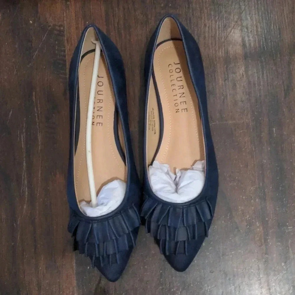 Journee Collection Womens Judy Slip On Pointed Toe Ballet Flats - Picture 2 of 9